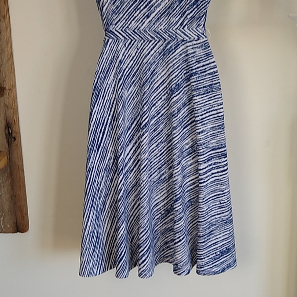 Ann Taylor Stretch Knit Fit & Flare Dress 2 - Picture 9 of 10